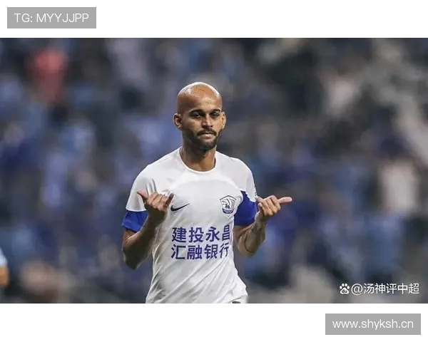 中超联赛新赛季精彩开局 国内球员崛起 外援表现各异 - 副本 (2)